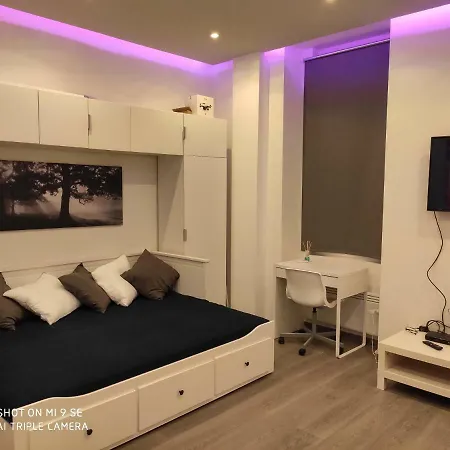 Apartment Parliament Studio *
